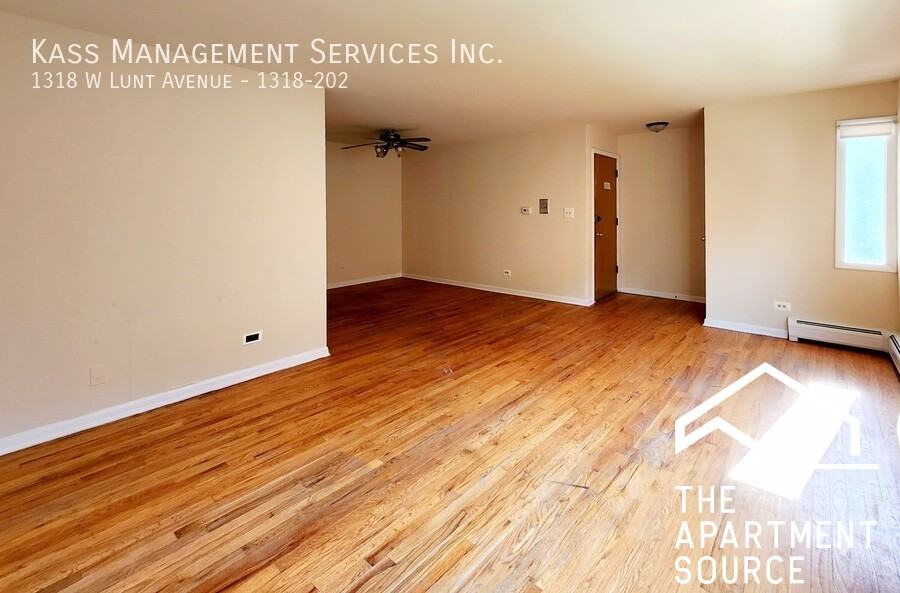 1318 W Lunt Ave #202 - Photo 4 of 8