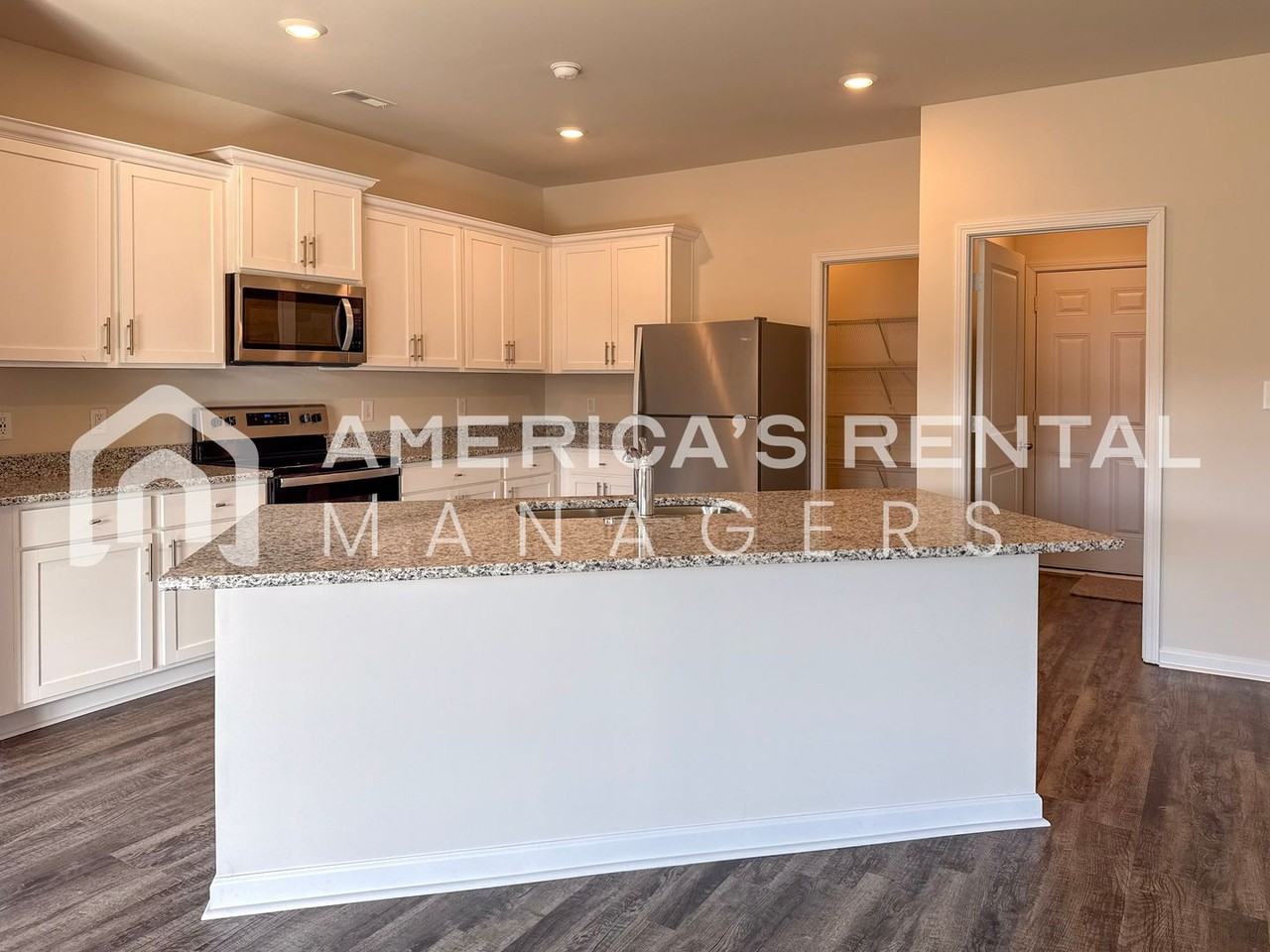 4529 Morgan Dr - Photo 7 of 31