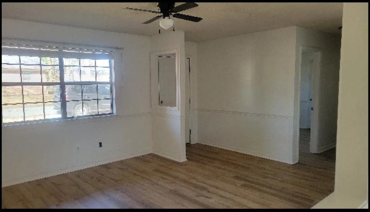 400 Maxine Ave - Photo 3 of 10