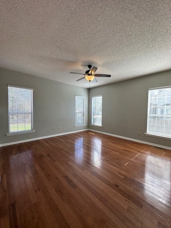 108 Gleneagle Cir - Photo 5 of 27