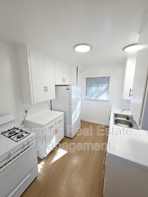 2308 N Verdugo Rd - Photo 3 of 34