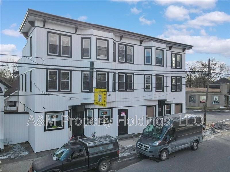 147 N 9th St #204 - Photo 2 of 25