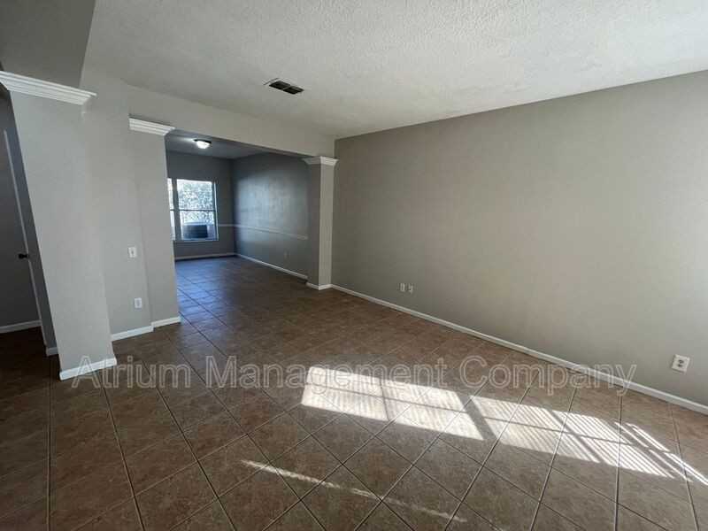 1891 Valley Wood Way - Photo 3 of 15