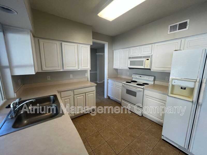1891 Valley Wood Way - Photo 5 of 15