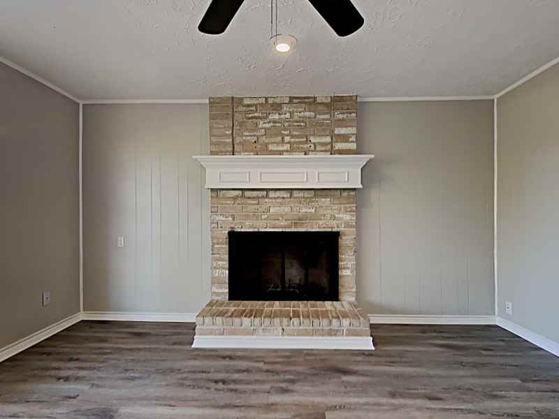 3310 Hampton Dr - Photo 2 of 17