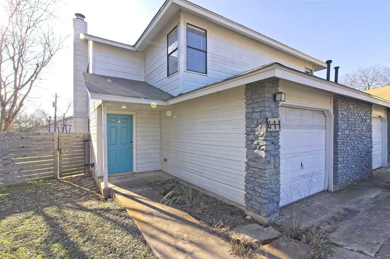 411 Parkhill Cv - Photo 2 of 28