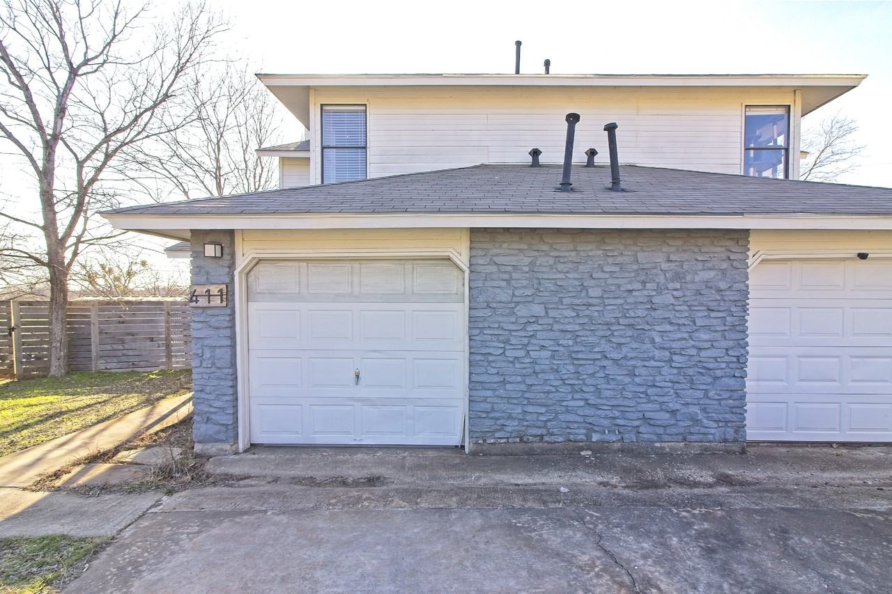 411 Parkhill Cv - Photo 3 of 28