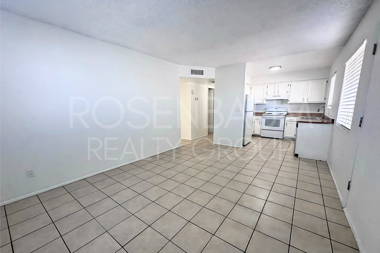 707 W 1St Ave - Photo 2 of 8