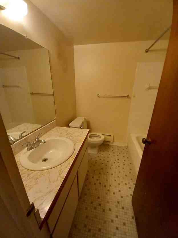 4535 Cadieux Rd #43 - Photo 7 of 11