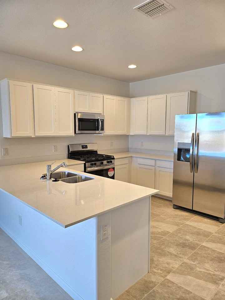 3192 E Baler Dr - Photo 6 of 21