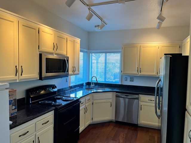 242 Napoli Ct - Photo 3 of 7