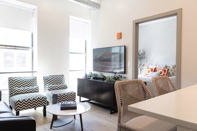 1954 W North Ave #302 - Photo 2 of 14