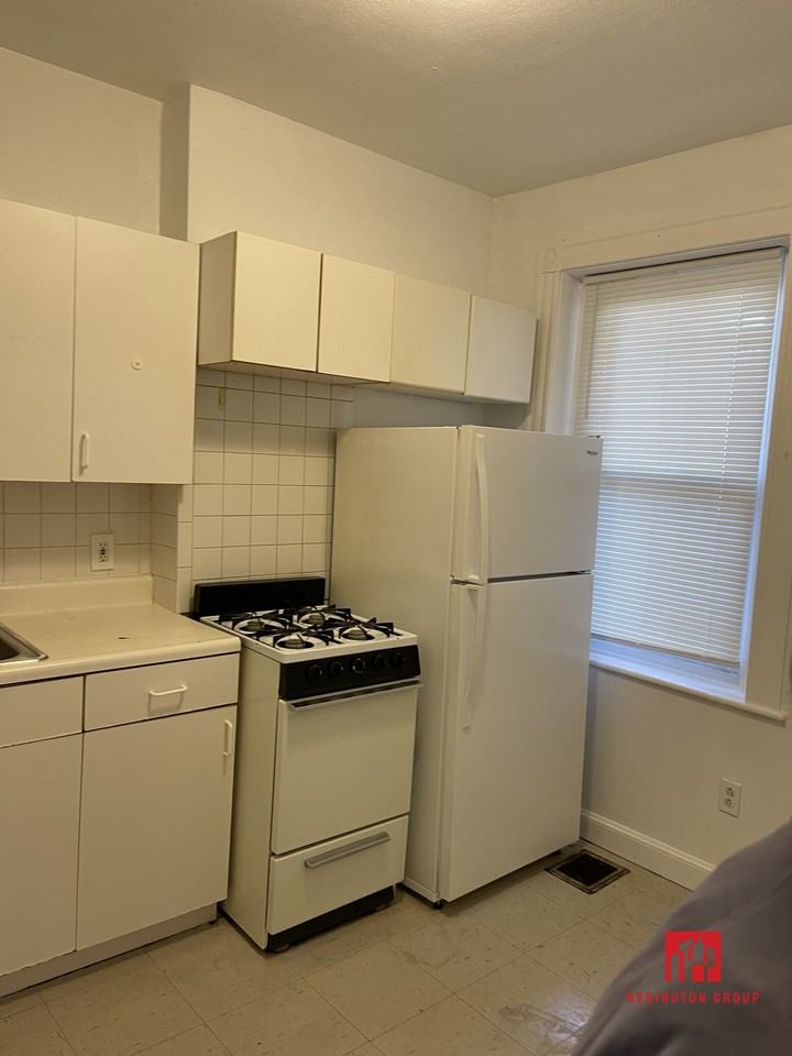 752 Huntington Ave #4