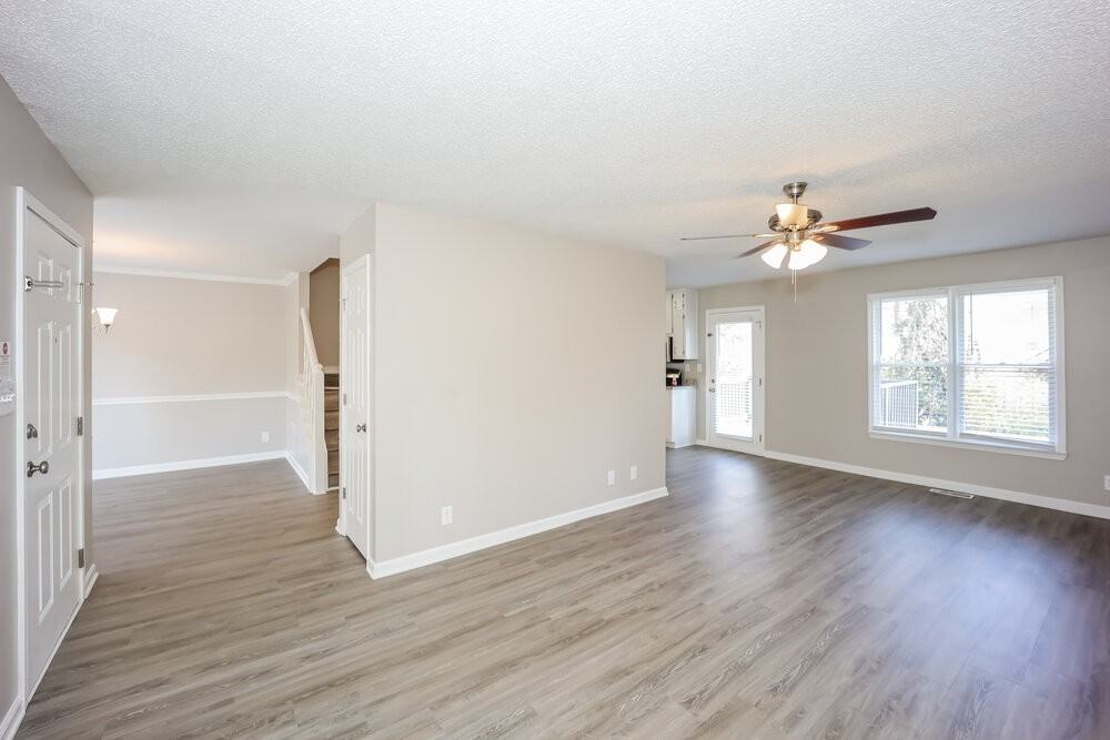 24 Pine Grove Cir - Photo 5 of 17