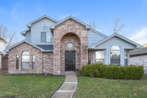 featured image of 1411 Sandalwood Dr