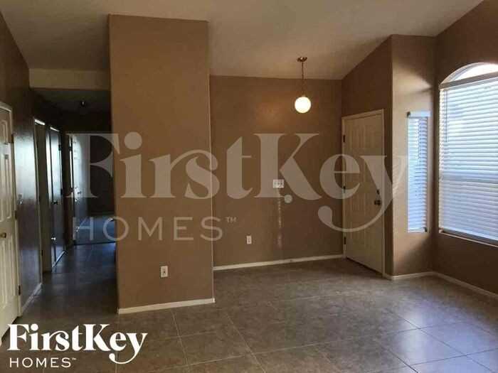 3612 Chateau Meadow St - Photo 2 of 20
