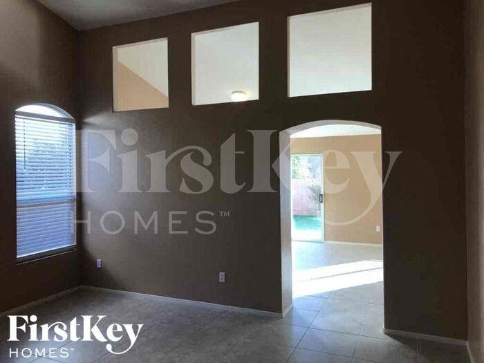 3612 Chateau Meadow St - Photo 3 of 20