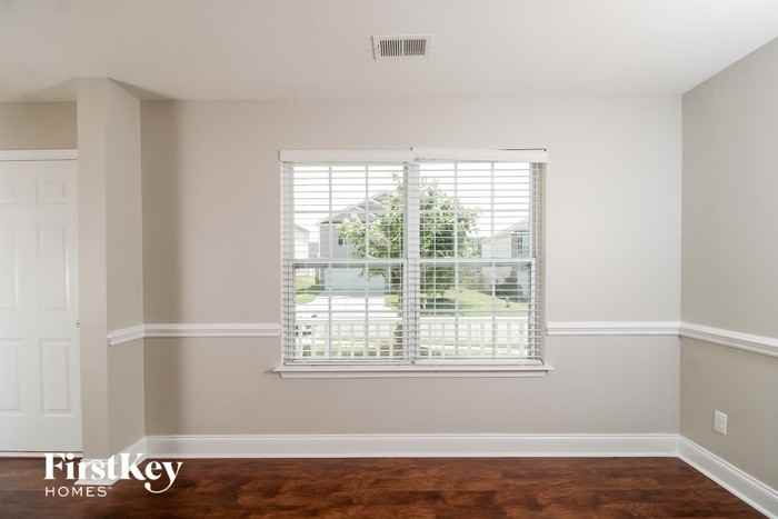 4913 Steer Ln - Photo 2 of 15