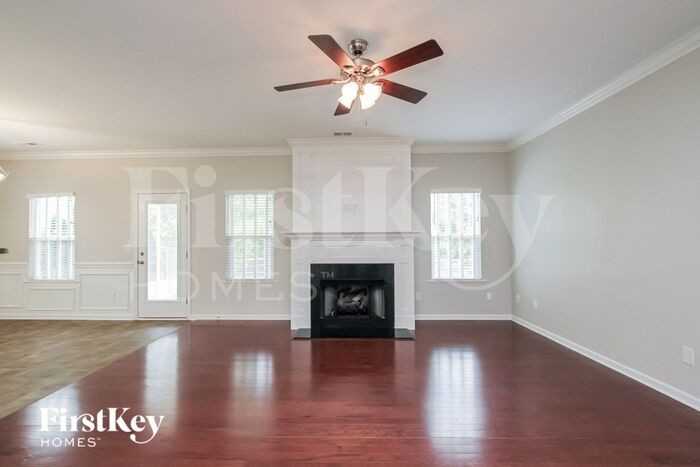 116 Ashmore Dr - Photo 2 of 15