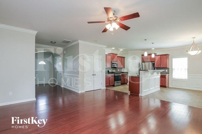 116 Ashmore Dr - Photo 3 of 15