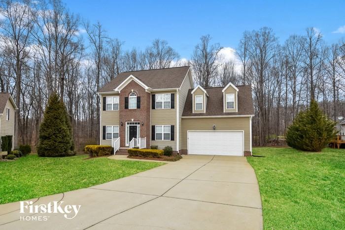 8302 Burchlawn Ct - Photo 2 of 15