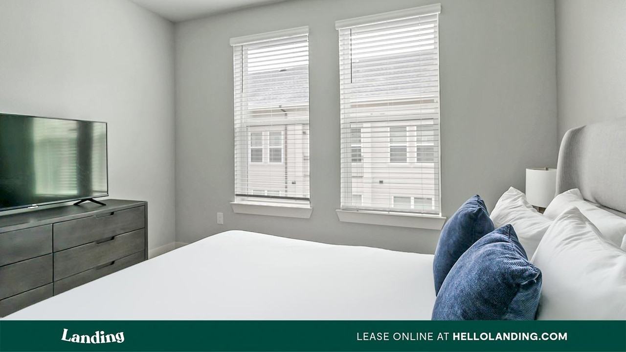 1619 N Frazier St - Photo 5 of 50