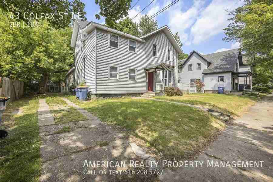 43 Colfax St Ne - Photo 2 of 17