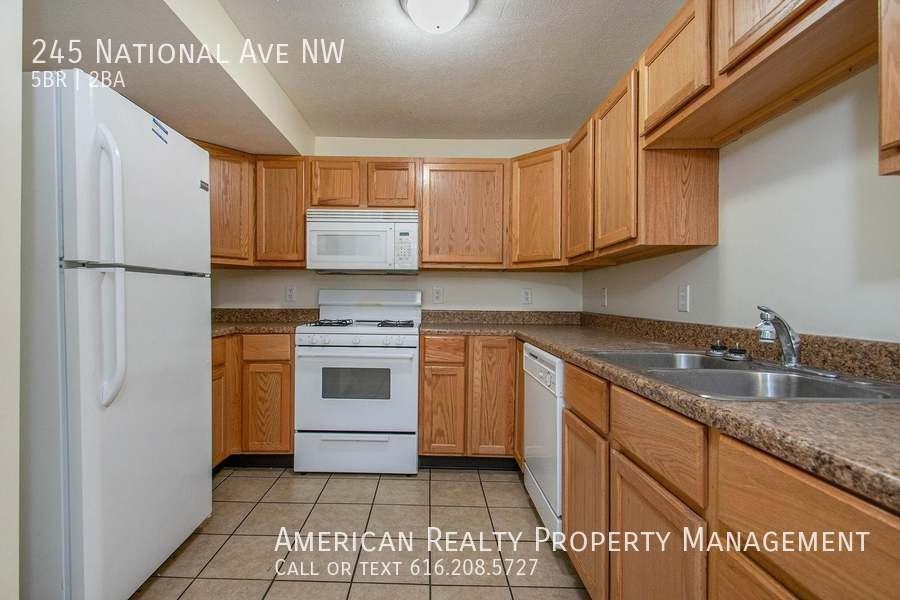 245 National Ave Nw - Photo 3 of 20