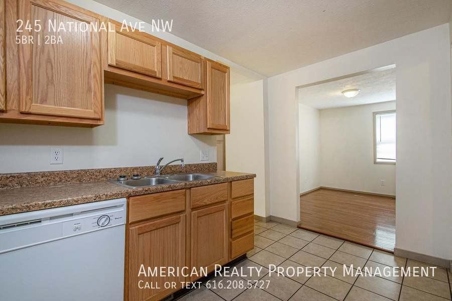 245 National Ave Nw - Photo 4 of 20