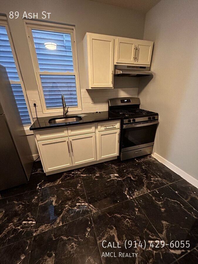 89 Ash Street - Photo 2 of 6