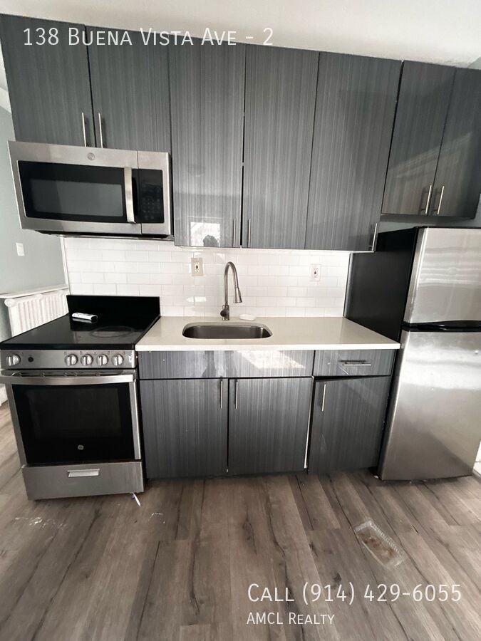 138 Buena Vista Ave #2 - Photo 2 of 6