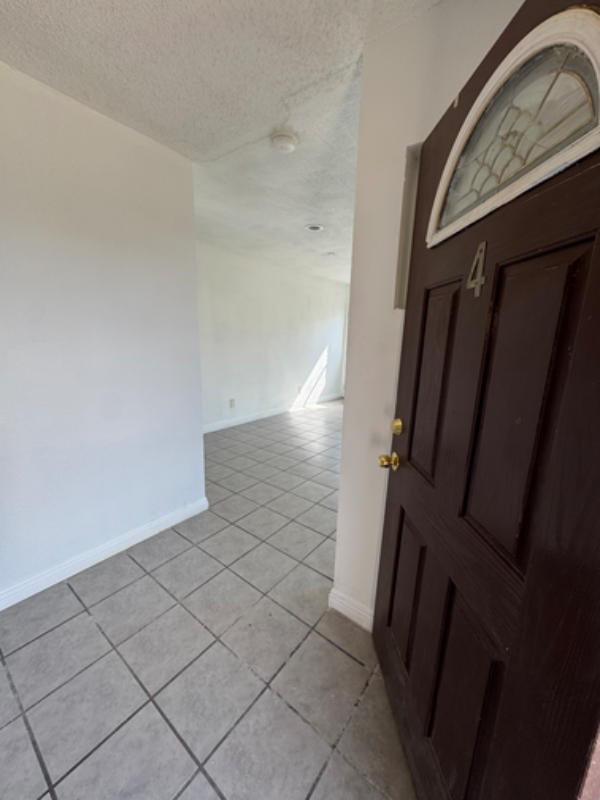 2865 N Golden Ave #4 - Photo 2 of 11