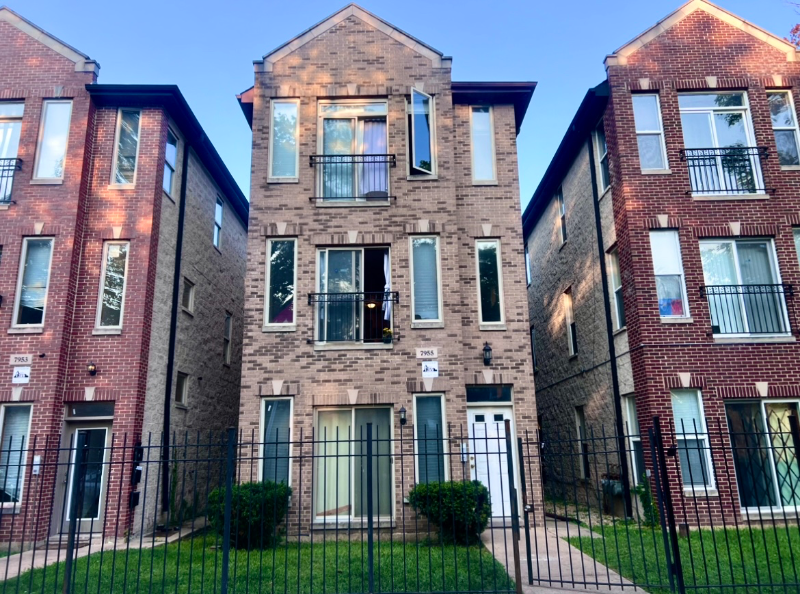 7955 S Manistee Ave #2