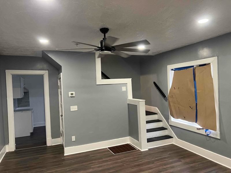 929 Five Oaks Ave - Photo 3 of 13