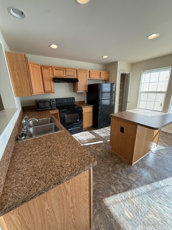 108 Bertelli Ct - Photo 2 of 20