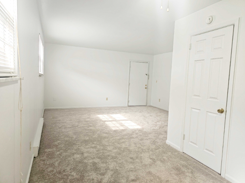 5858 Highview Dr #5860-02 - Photo 2 of 11