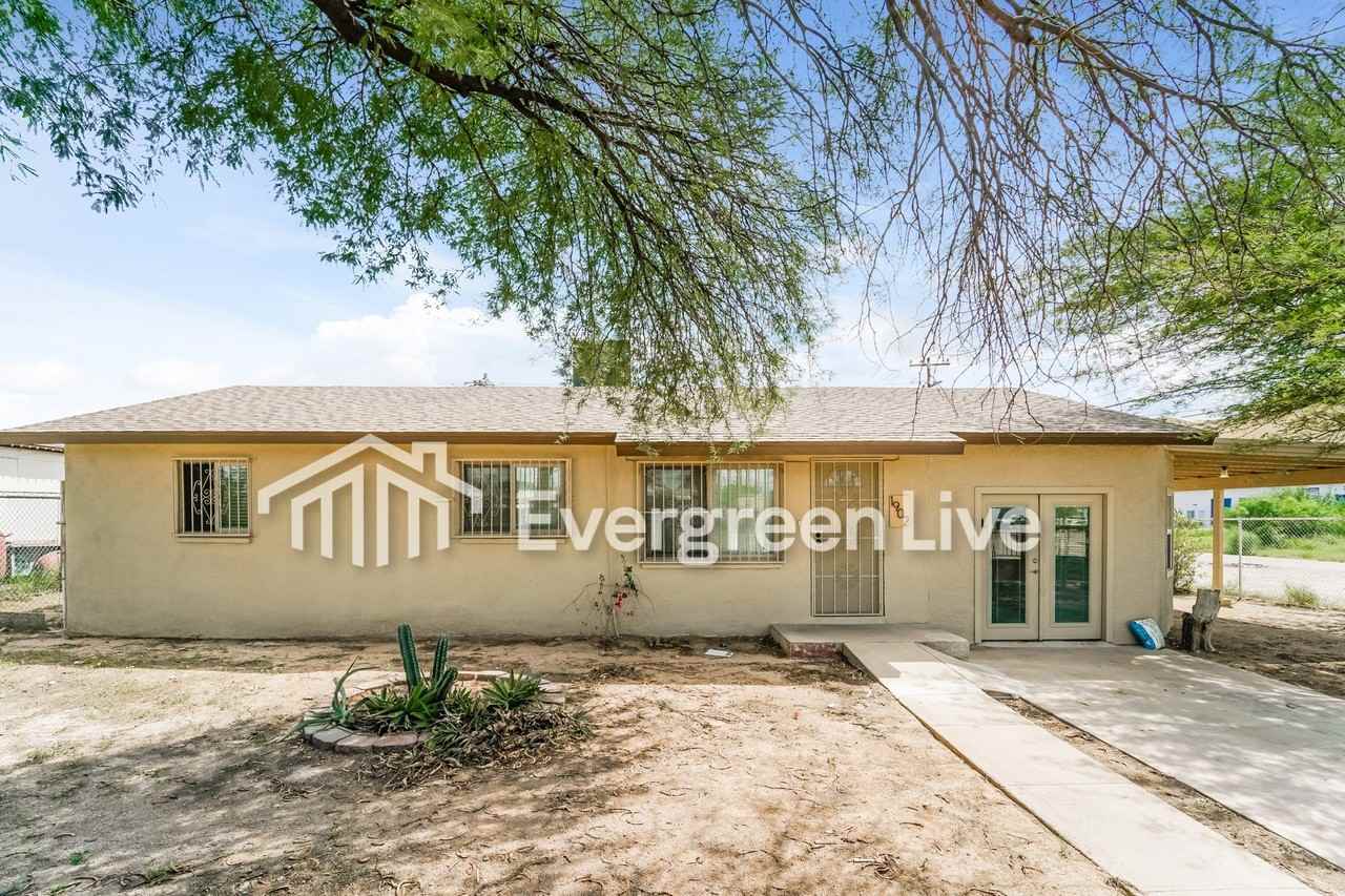 1902 E Hidalgo Vista - Photo 2 of 21