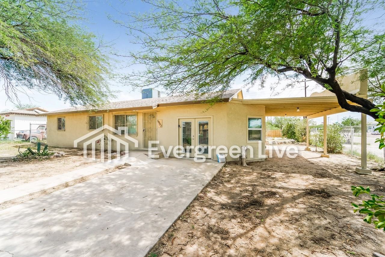 1902 E Hidalgo Vista - Photo 3 of 21