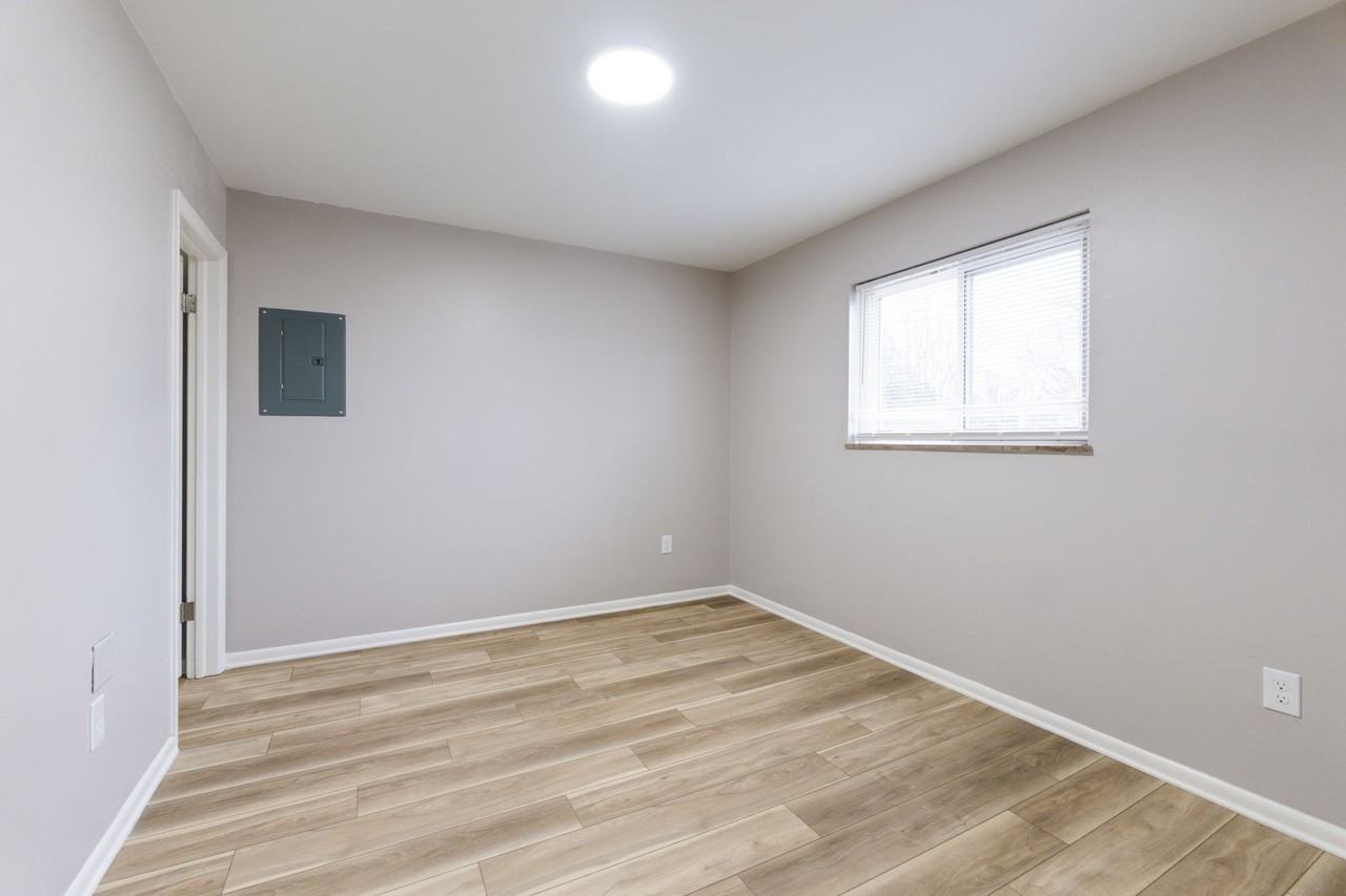 1525 Atcheson St #C - Photo 6 of 8