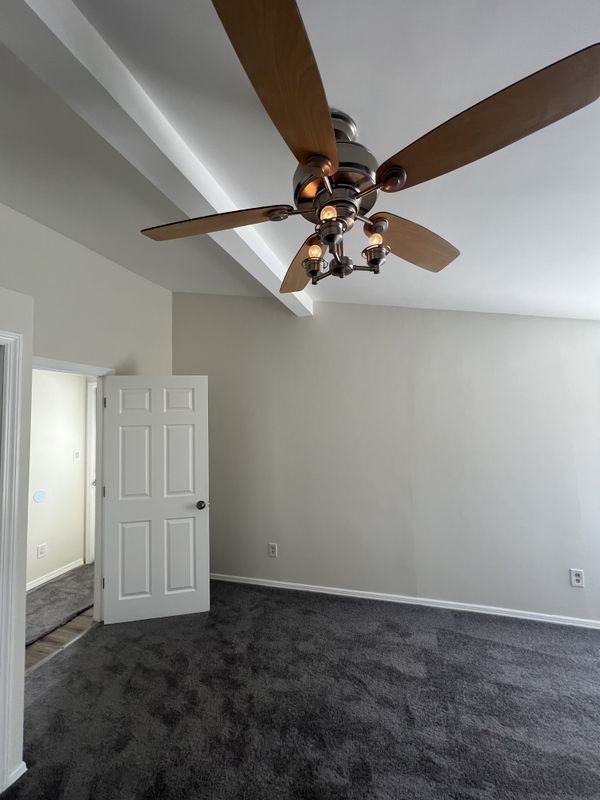 198 Longfellow Dr - Photo 3 of 12