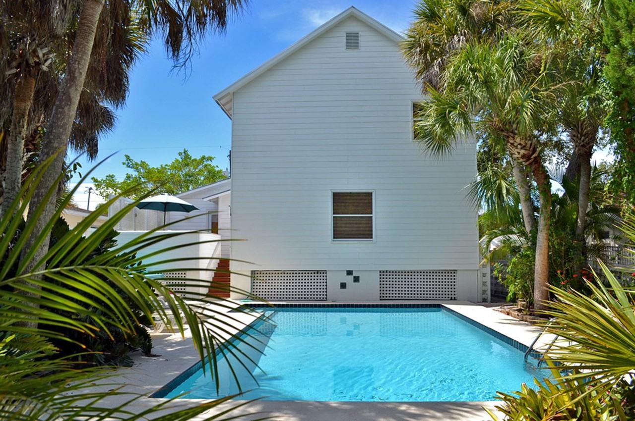 5157 Sandy Beach Ave - Photo 4 of 20