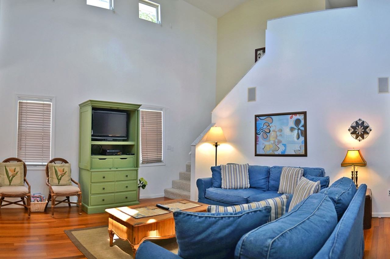 5157 Sandy Beach Ave - Photo 7 of 20