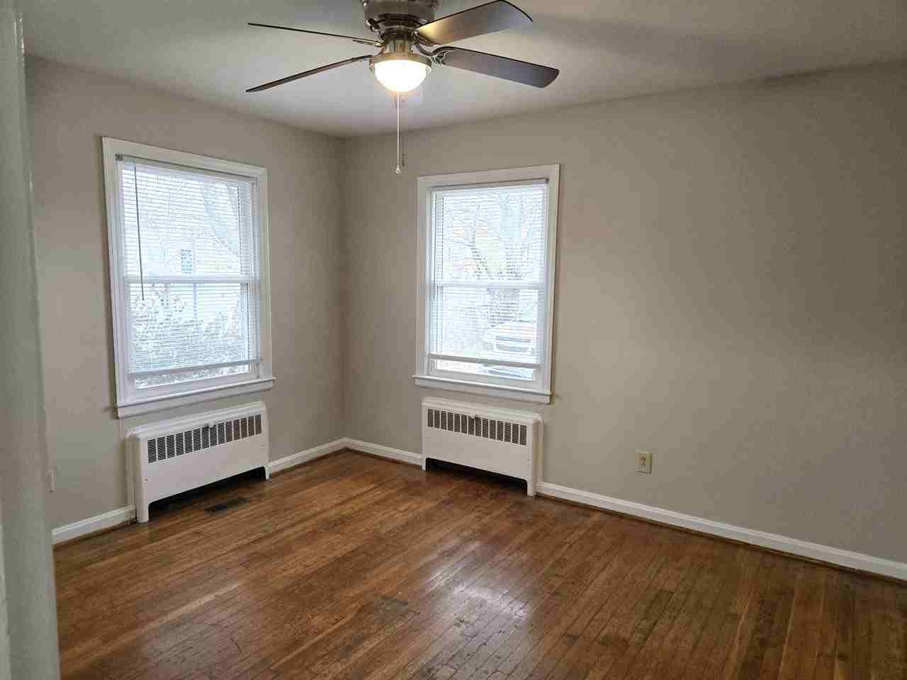 401 Springhill Dr - Photo 7 of 20