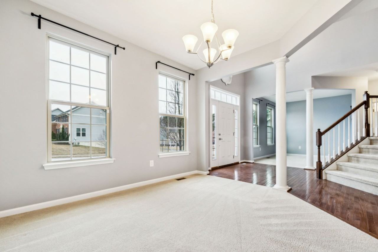 7578 Arundel Woods Dr - Photo 2 of 9