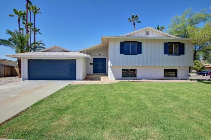 417 E Greenway Dr - Photo 2 of 26