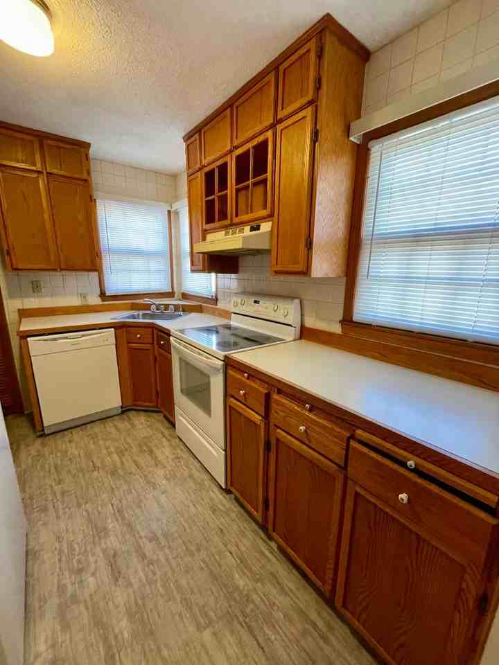 11311 Highridge Dr - Photo 5 of 11