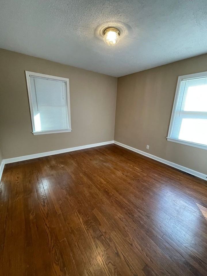 11311 Highridge Dr - Photo 7 of 11