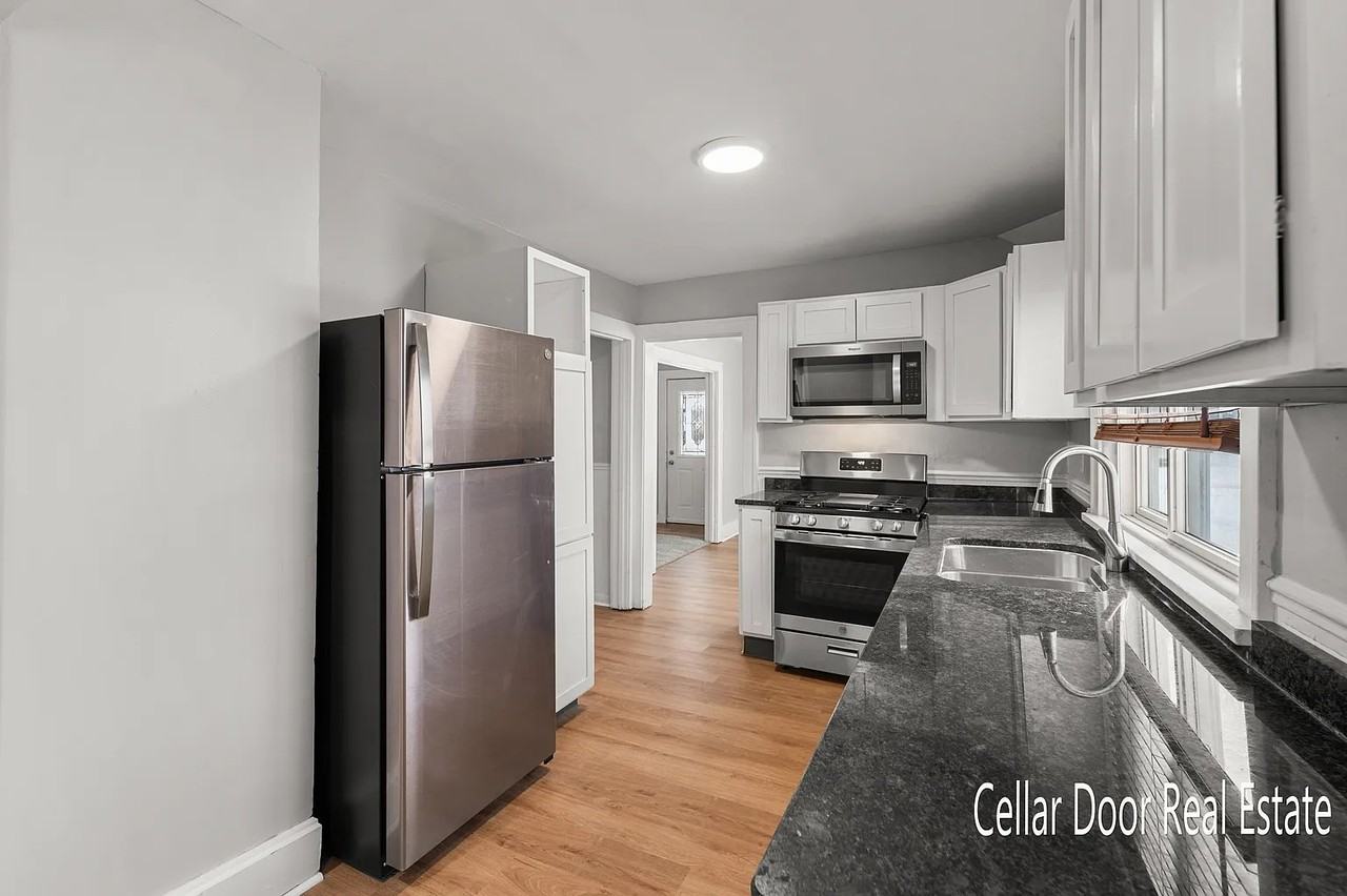 2031 Wyoming Ave Sw #NA - Photo 3 of 19