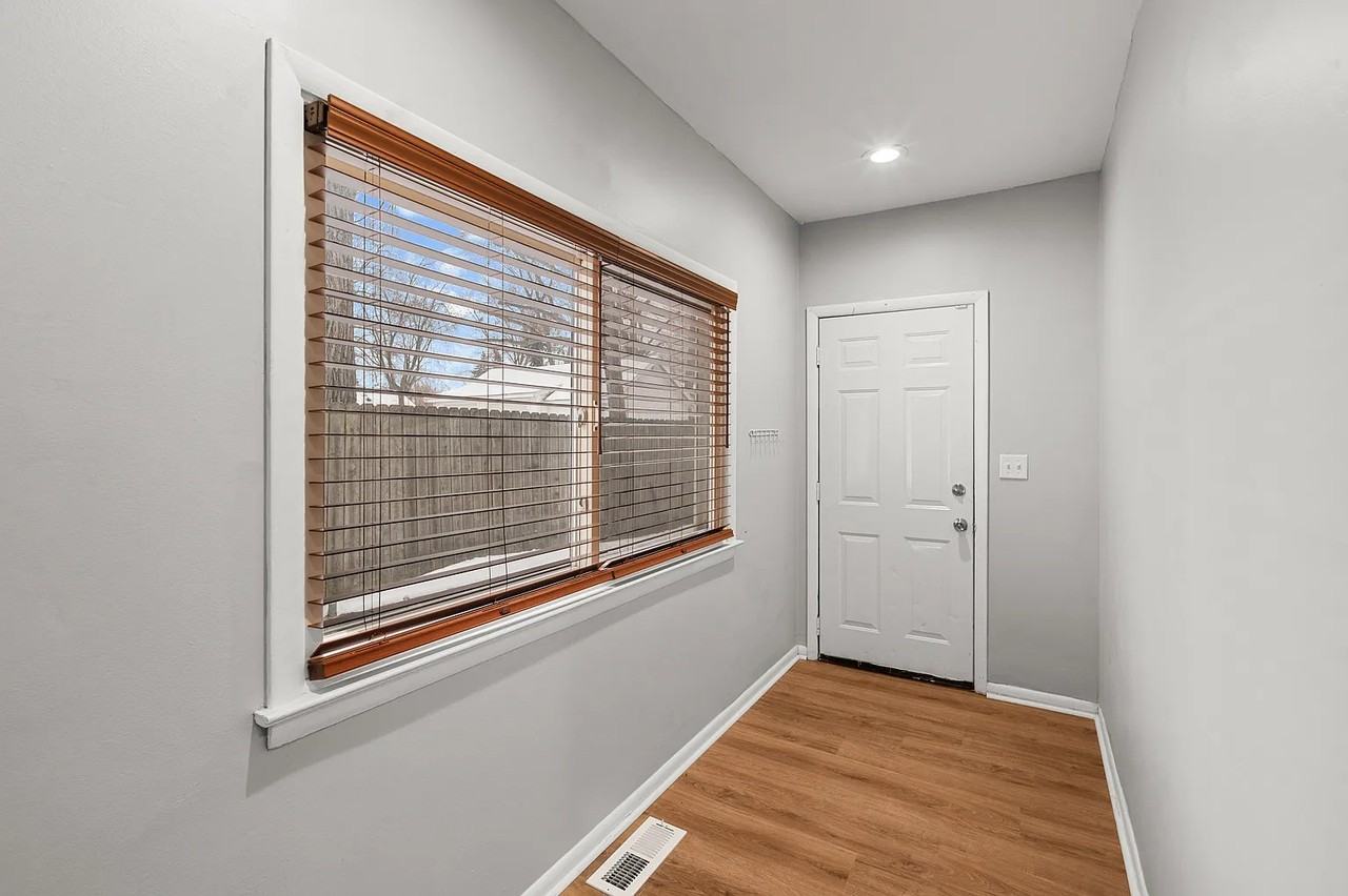 2031 Wyoming Ave Sw #NA - Photo 5 of 19