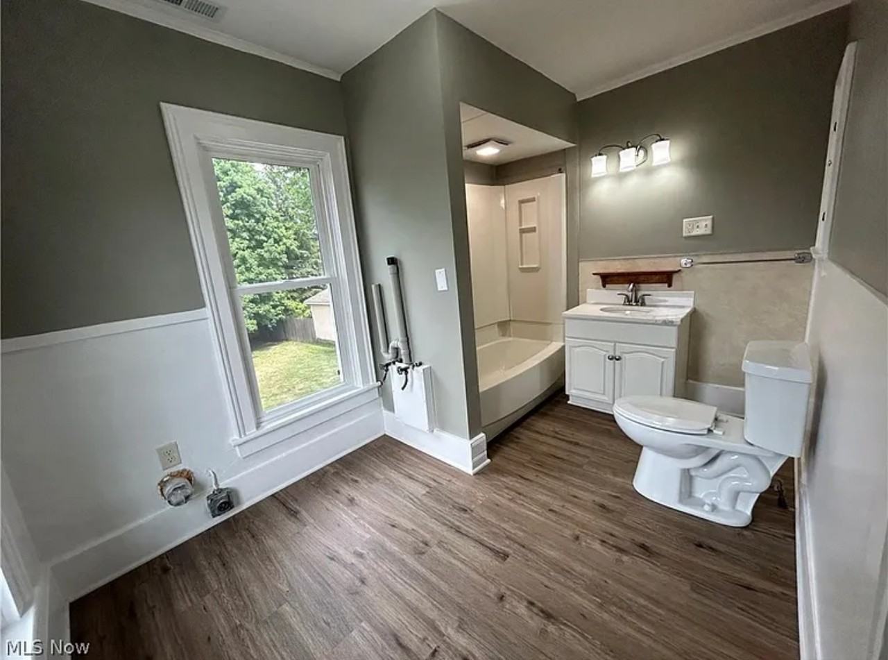 24 Marshall St #B - Photo 5 of 10